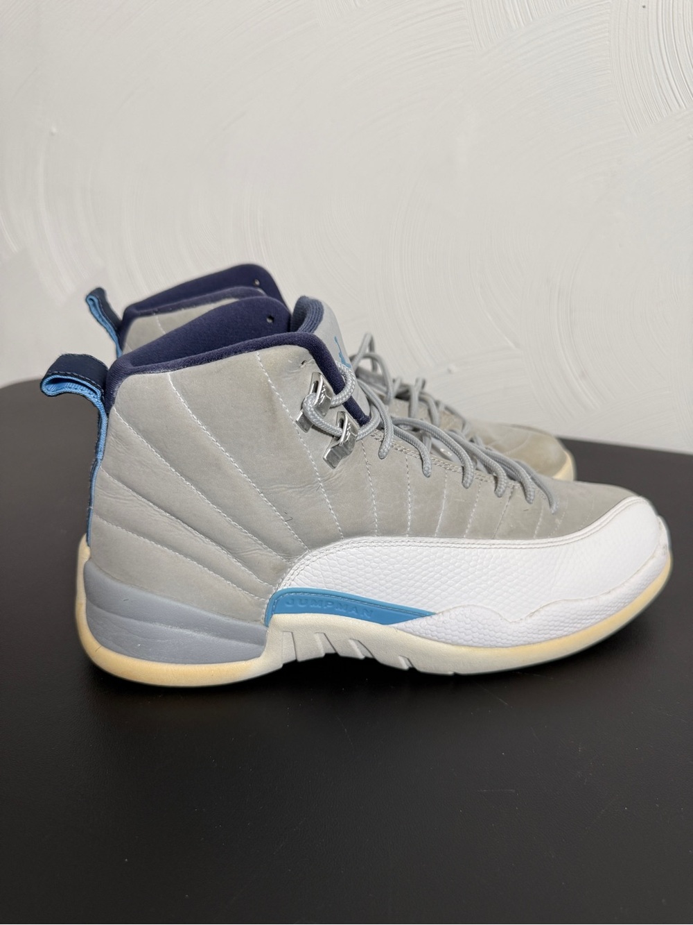 Jordan 12 Retro Grey University Blue Size 9.5